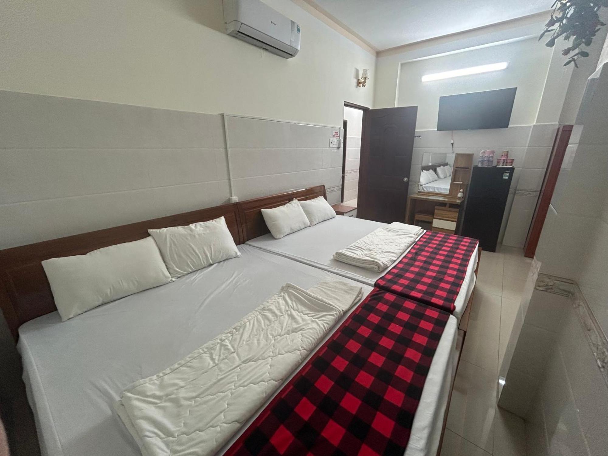 Hotel Anh Tuan Bac Lieu Екстериор снимка