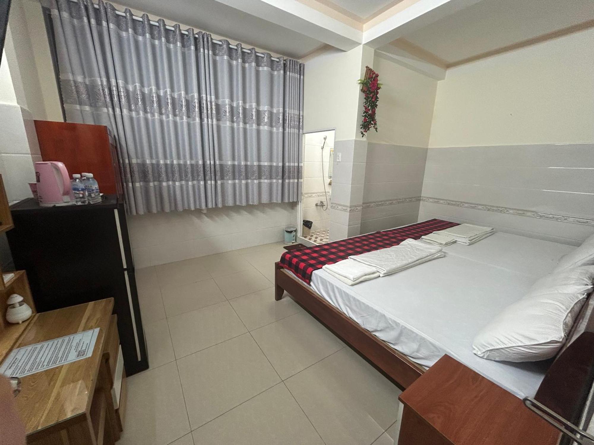 Hotel Anh Tuan Bac Lieu Екстериор снимка